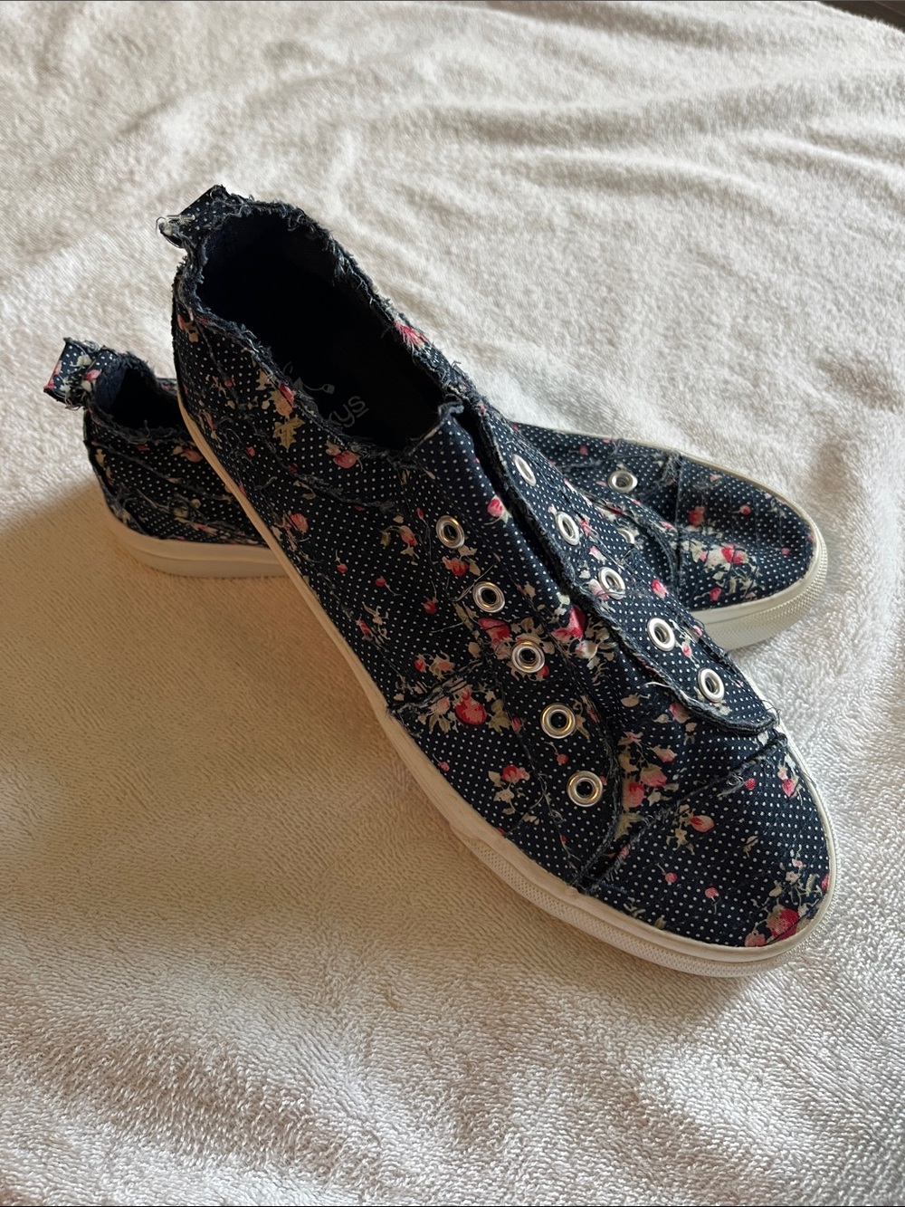 Corkys blue polka dot/floral slip on sneaker, size 8